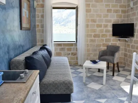 Prodaja, kuća, 420m², Prčanj, Kotor - image 5