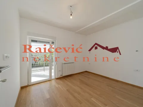 Prodaja, trosoban stan, 95m², Grocka, Beograd - image 10