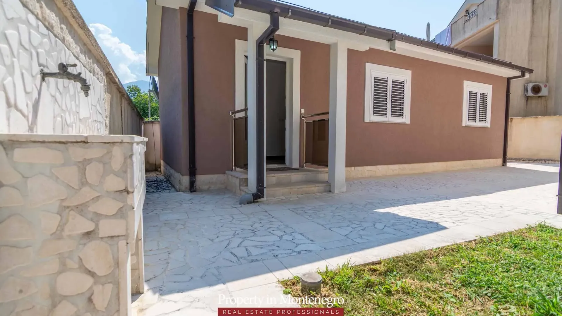 Prodaja, kuća, 267m², Mrčevac, Tivat