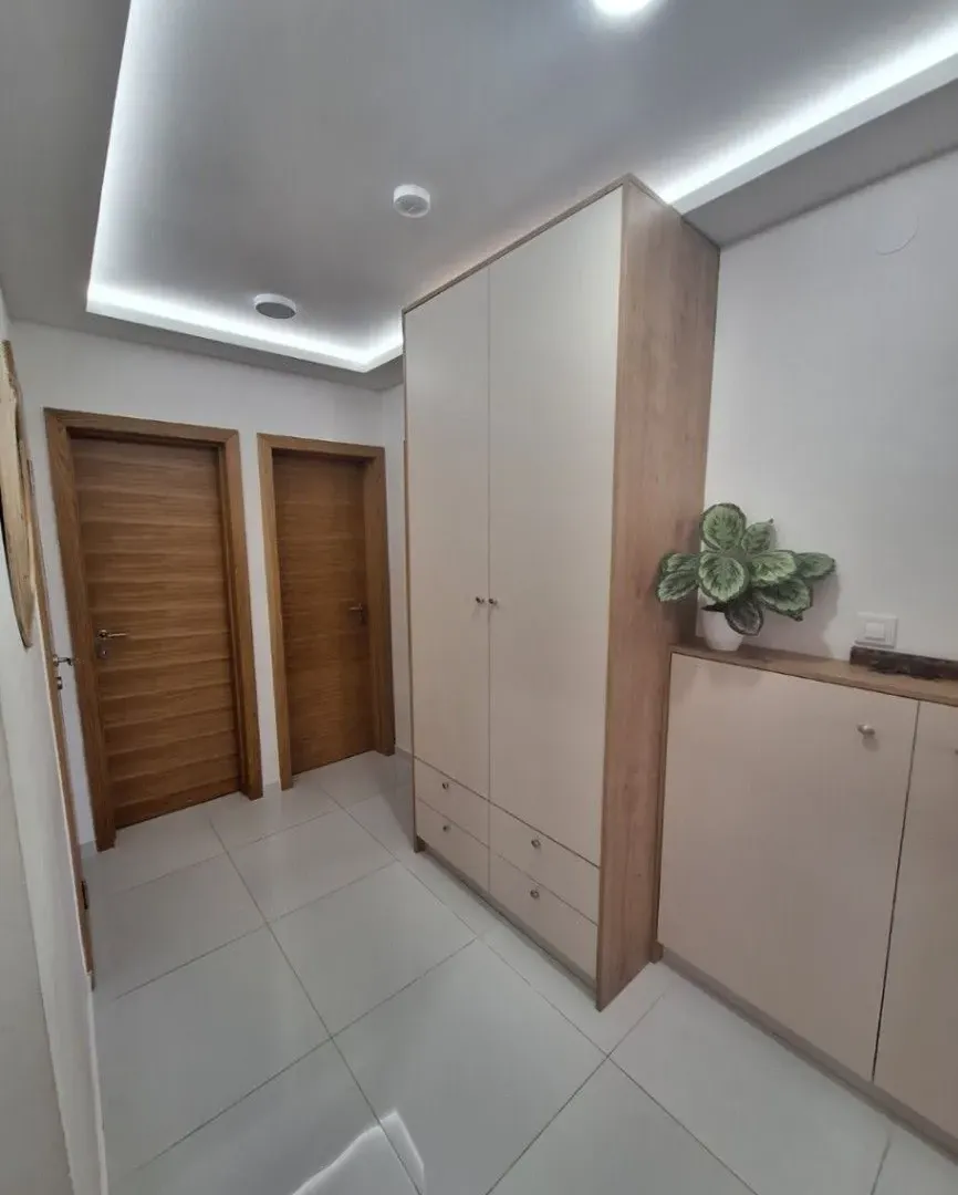 Prodaja, trosoban stan, 89m², Centar, Podgorica
