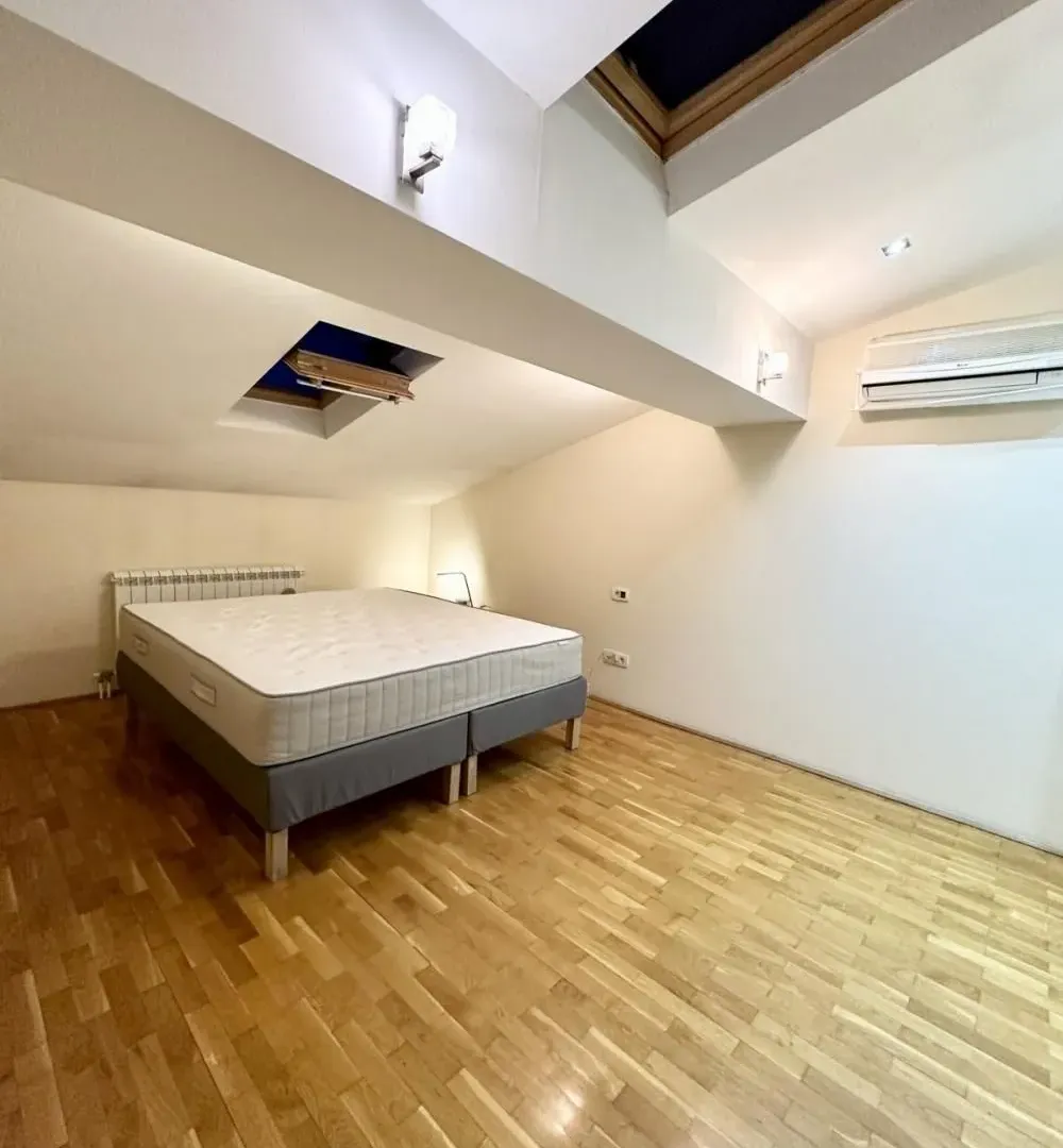 Prodaja, četvorosoban stan, 160m², Lion, Zvezdara Sve Podlokacije
