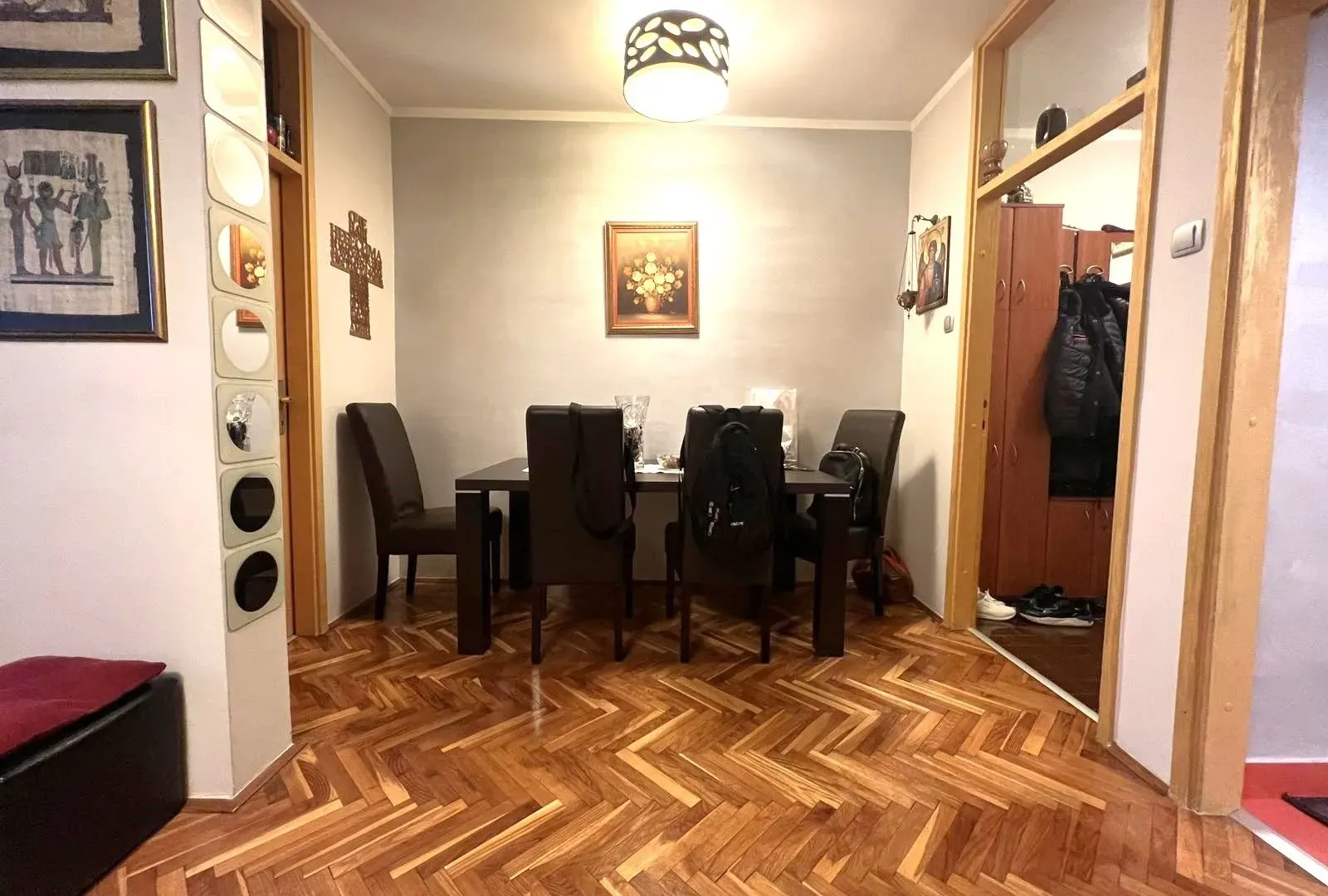 Izdavanje, dvosoban stan, 60m², Blok 6, Podgorica