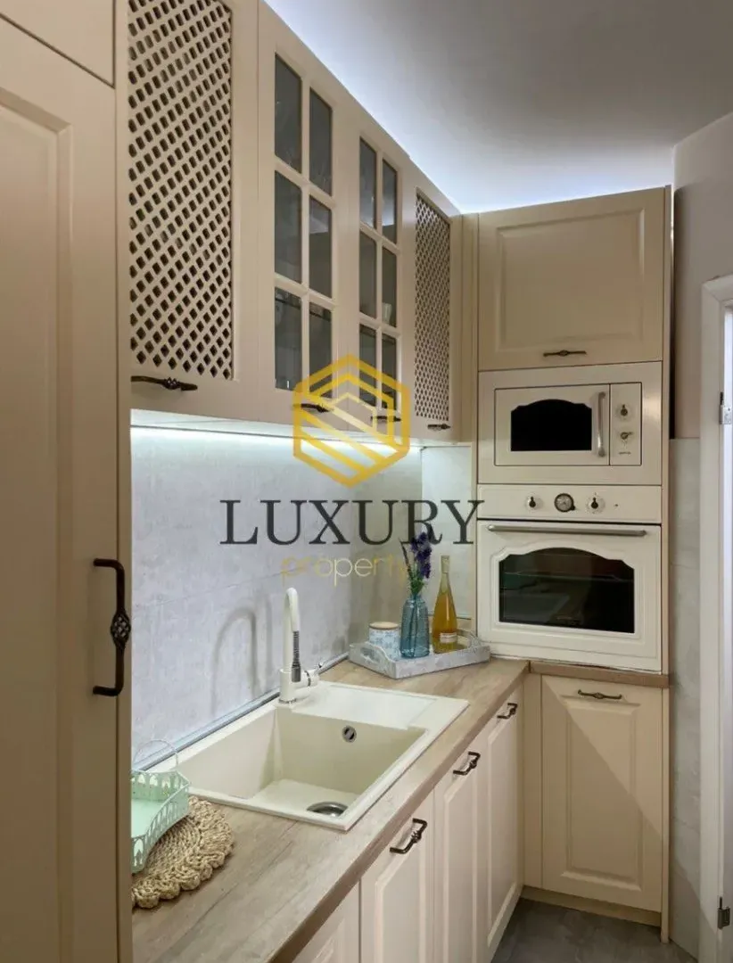 Rent, house, 270m², Dahna, Podgorica
