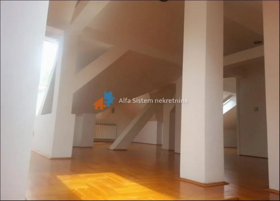 Rent, house, 170m², Savski Venac, Beograd