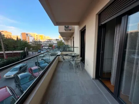 Izdavanje, jednosoban stan, 60m², Centar, Podgorica - image 9