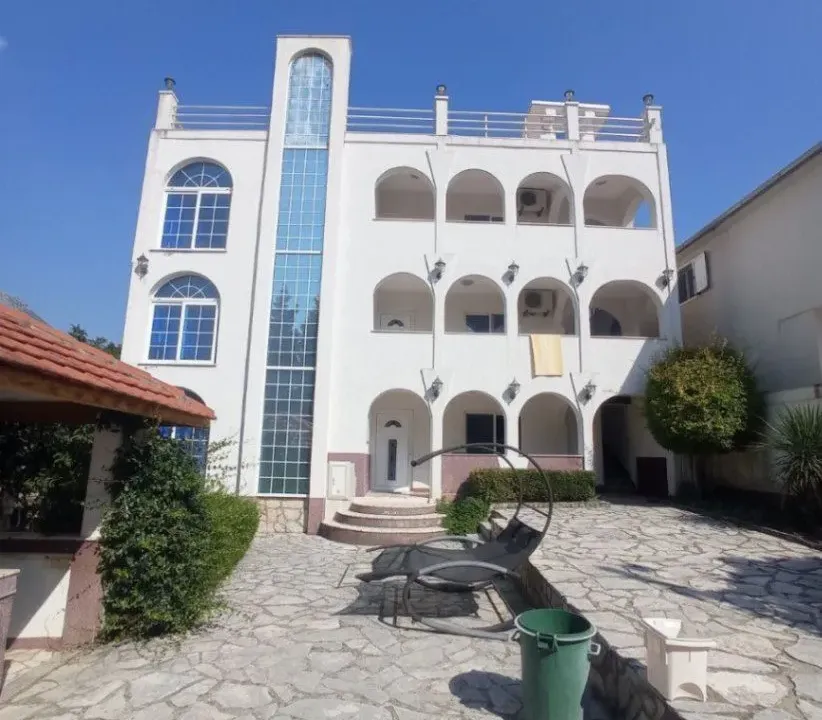 Sale, house, 234m², Dobre Vode, Bar