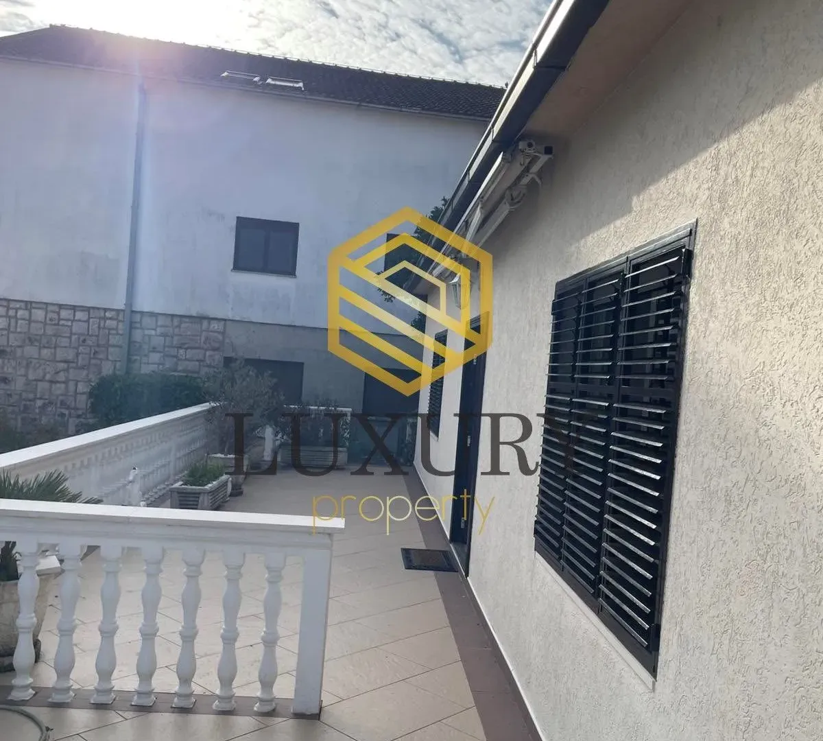 Rent, house, 100m², Momišići, Podgorica