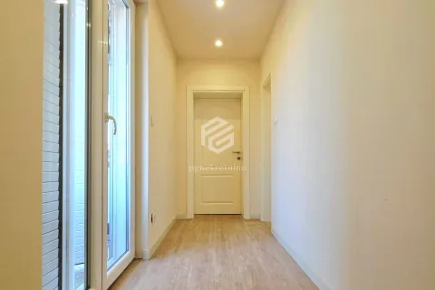 Izdavanje, trosoban stan, 120m², Konik, Podgorica - image 5