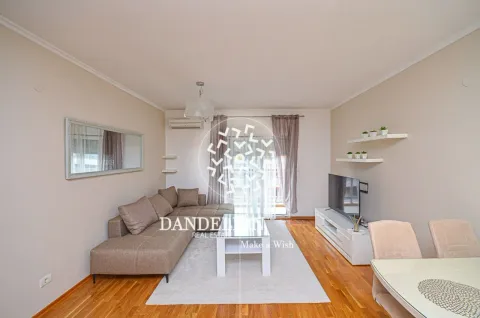 Rent, one bedroom apartment, 59m², Central Point, Podgorica - image 582