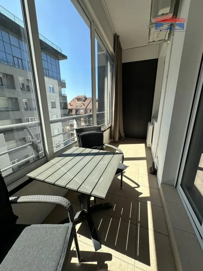 Izdavanje, dvosoban stan, 49m², Bulevar Oslobodjenja, Novi Sad Sve Podlokacije