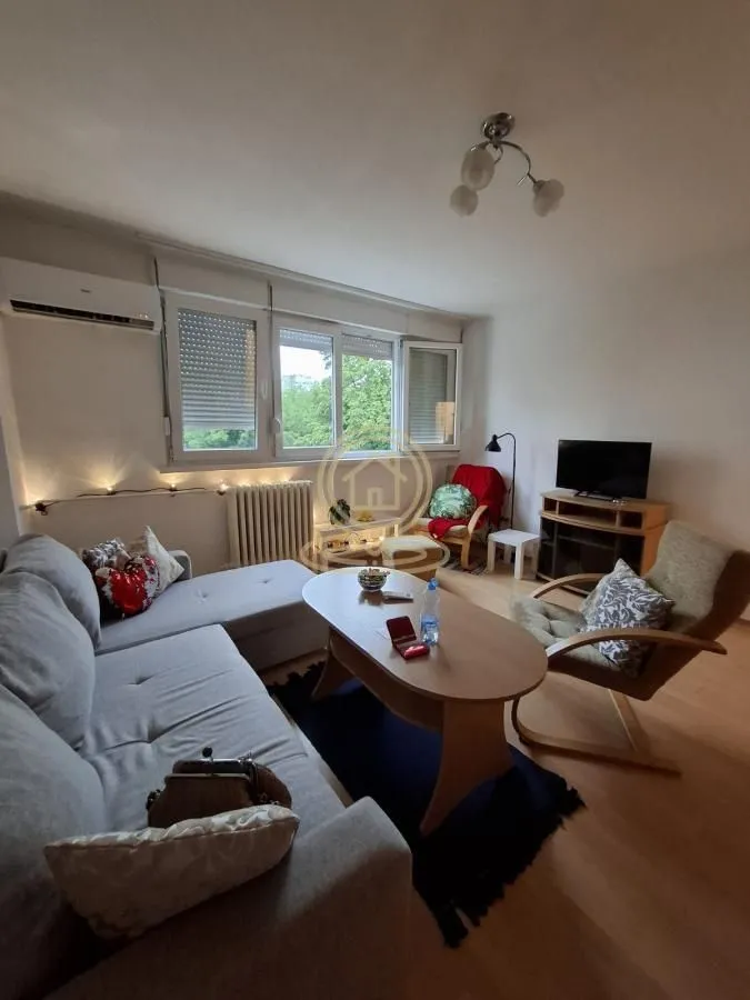 Rent, one bedroom apartment, 32m², Novi Beograd Sve Podlokacije, Beograd