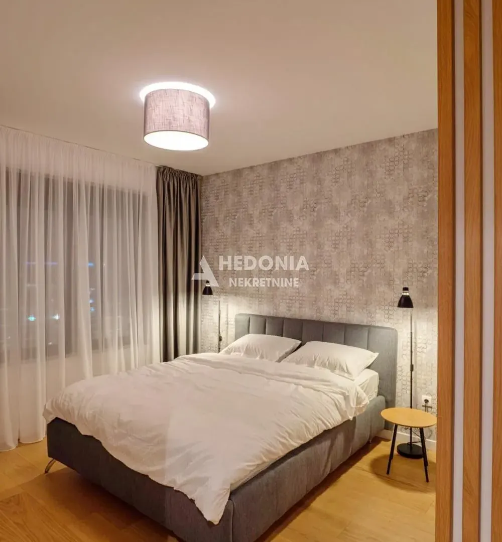 Sale, three bedroom apartment, 99m², Južni Bulevar, Vračar Sve Podlokacije