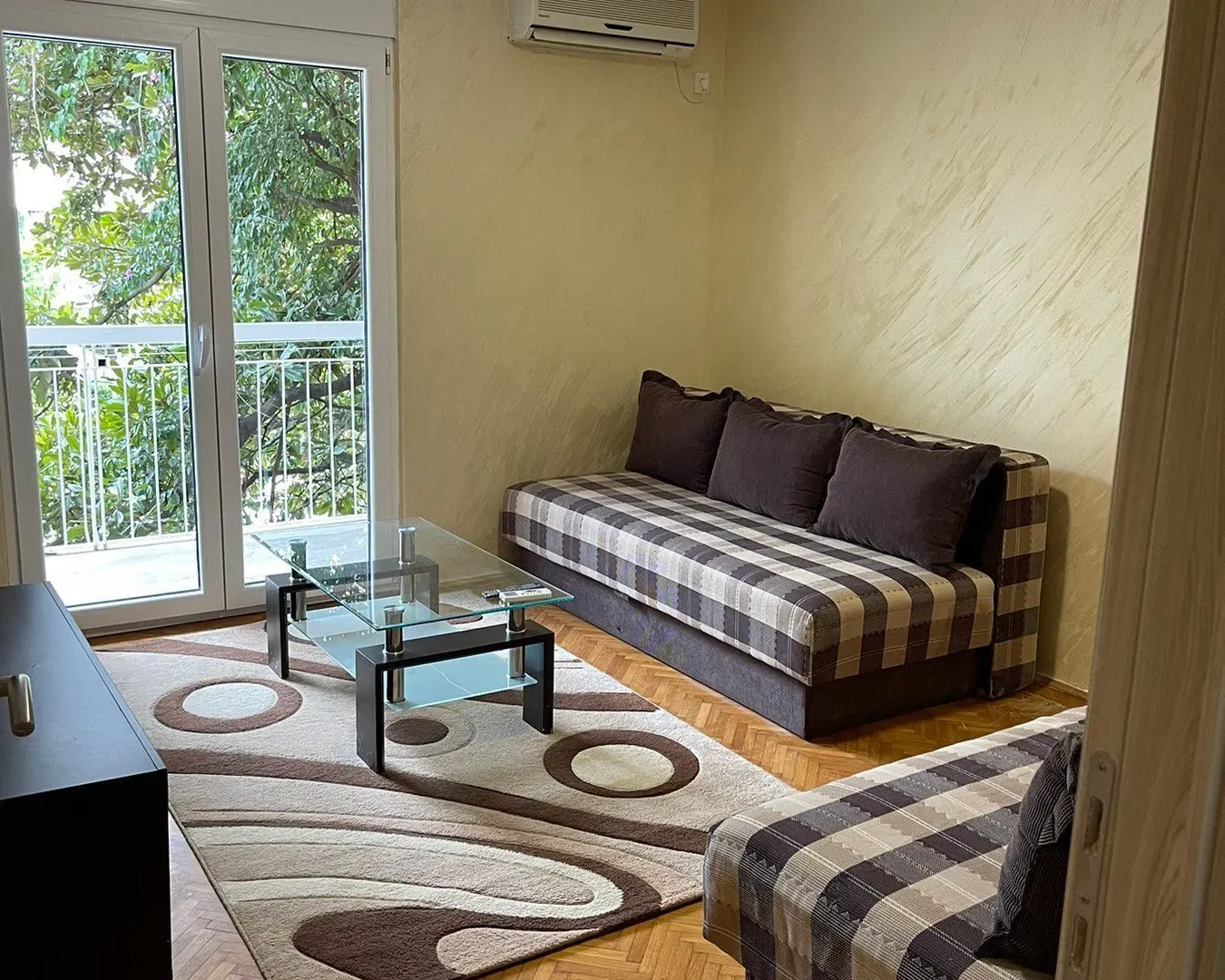 Izdavanje, garsonjera, 39m², Budva, Crna Gora