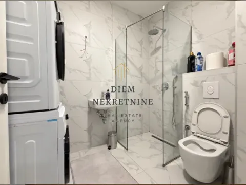 Izdavanje, dvosoban stan, 70m², Stari Aerodrom, Podgorica - image 12