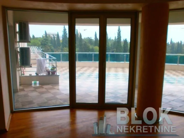 Sale, two bedroom apartment, 142m², Centar, Podgorica