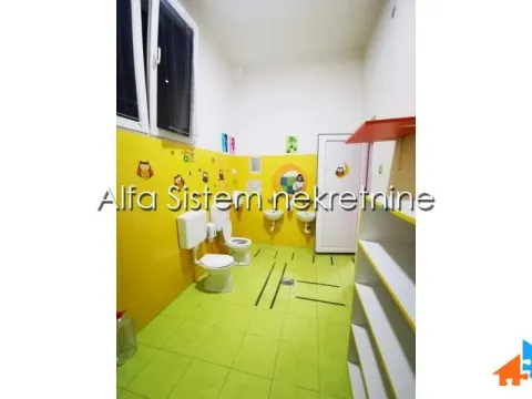 Izdavanje, kuća, 520m², Voždovac Sve Podlokacije, Beograd - image 17