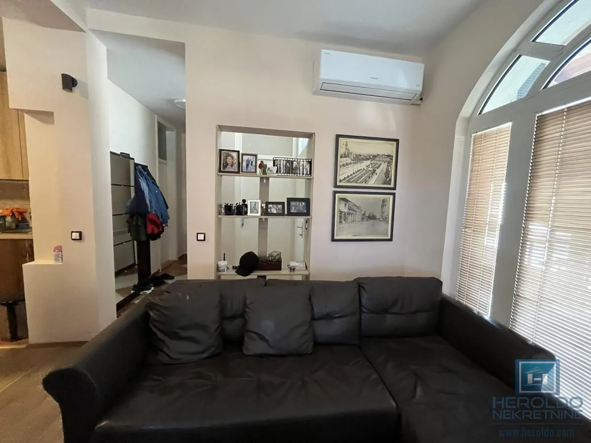 Prodaja, kuća, 400m², Centar, Jagodina