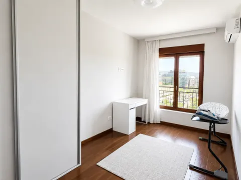 Izdavanje, dvosoban stan, 85m², Master Kvart, Podgorica - image 5