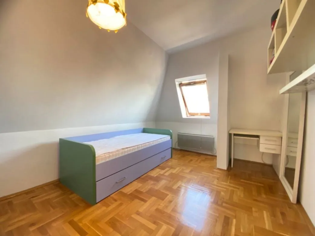 Prodaja, trosoban stan, 86m², Centar, Podgorica