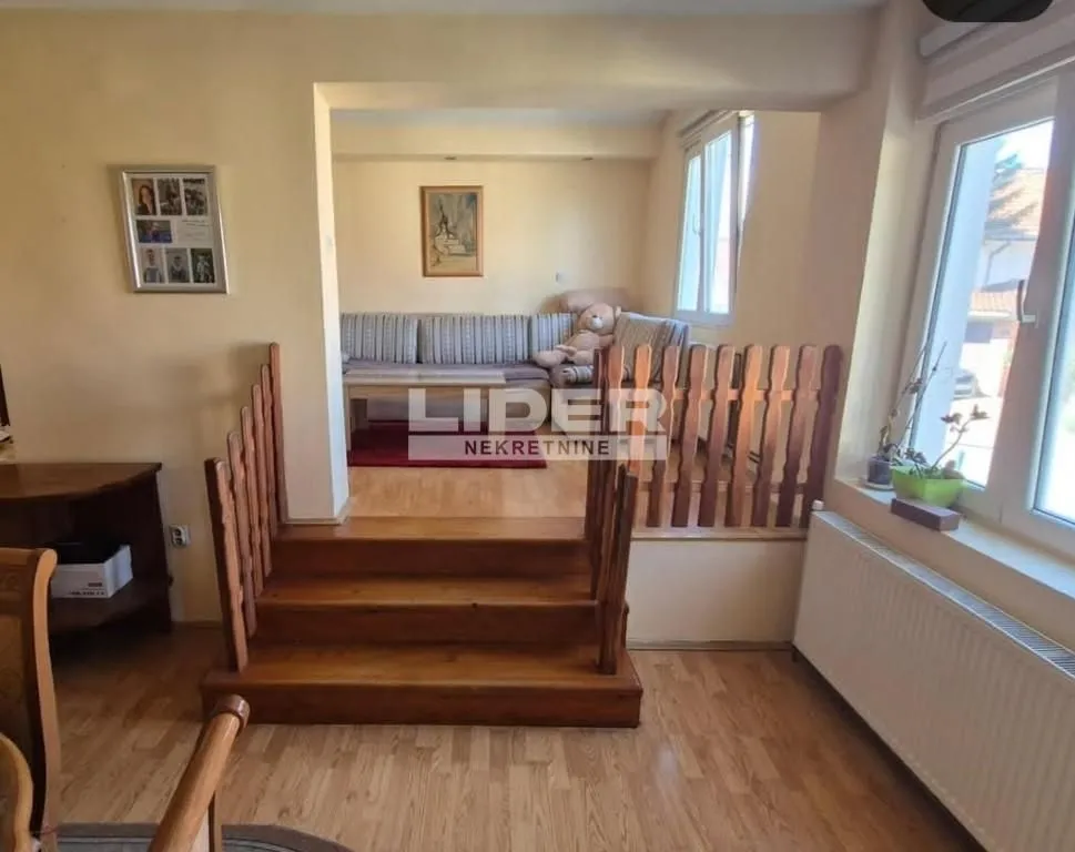 Sale, house, 218m², Sopot, Beograd