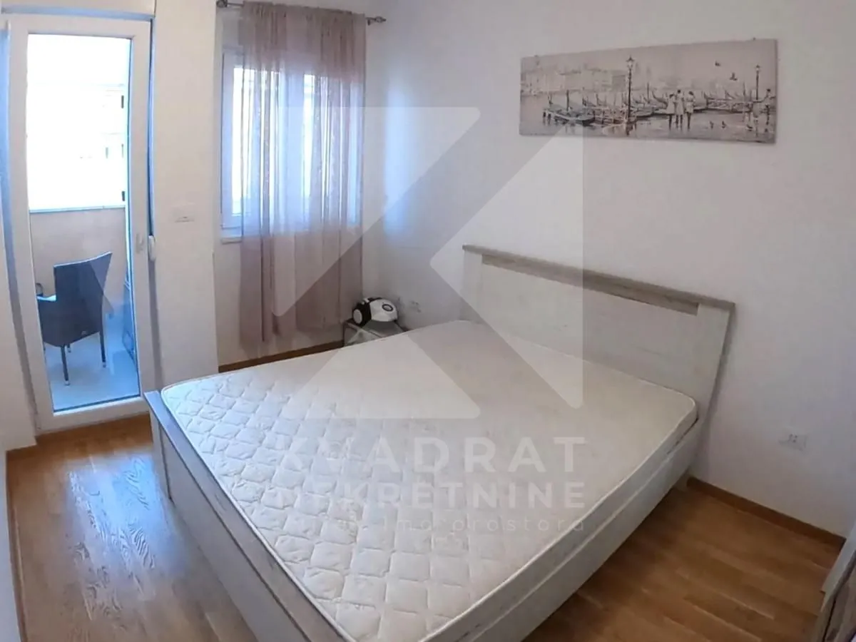Rent, one bedroom apartment, 43m², City Kej, Podgorica