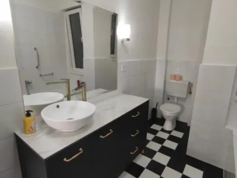 Rent, three bedroom apartment, 136m², Stari Grad, Beograd - image 11