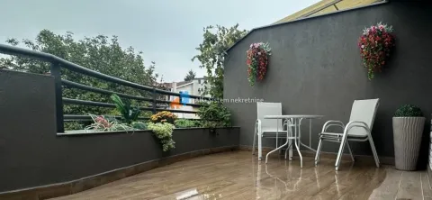 Rent, two bedroom apartment, 80m², Filmski Grad, Beograd - image 15