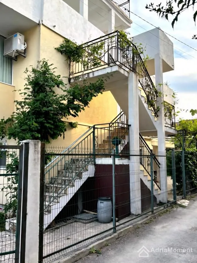 Prodaja, kuća, 180m², Sutomore, Bar