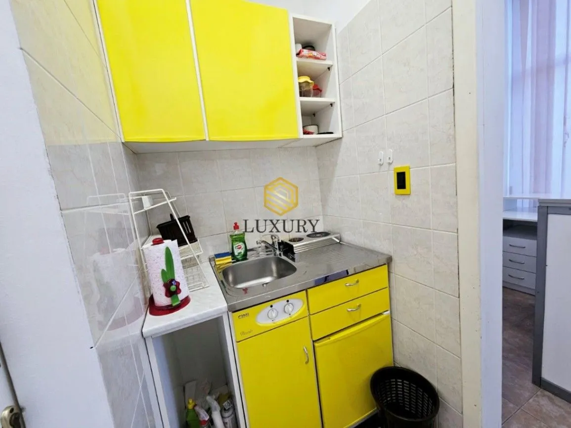 Rent, office space, 119m², City Kvart, Podgorica
