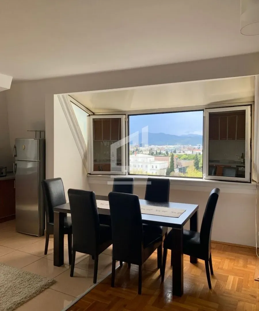 Prodaja, trosoban stan, 86m², Centar, Podgorica