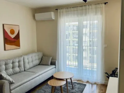 Prodaja, jednosoban stan, 40m², Pobrežje, Podgorica