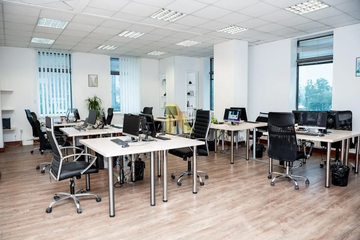 Rent, office space, 113m², Bulevar Oslobodjenja, Novi Sad Sve Podlokacije