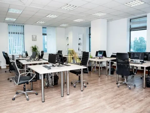 Izdavanje, poslovni prostor, 113m², Bulevar Oslobodjenja, Novi Sad Sve Podlokacije - image 3