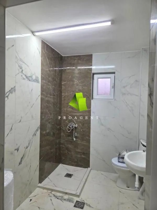 Prodaja, kuća, 204m², Crveni Krst, Niš