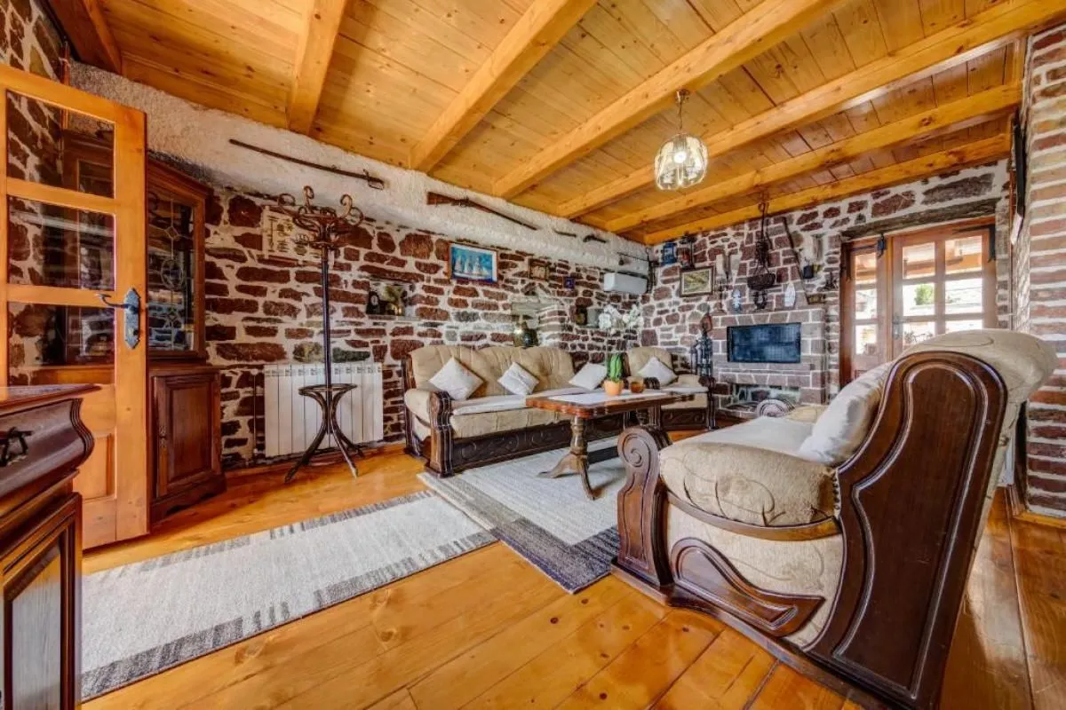 Rent, house, 120m², Gornja Lastva, Tivat