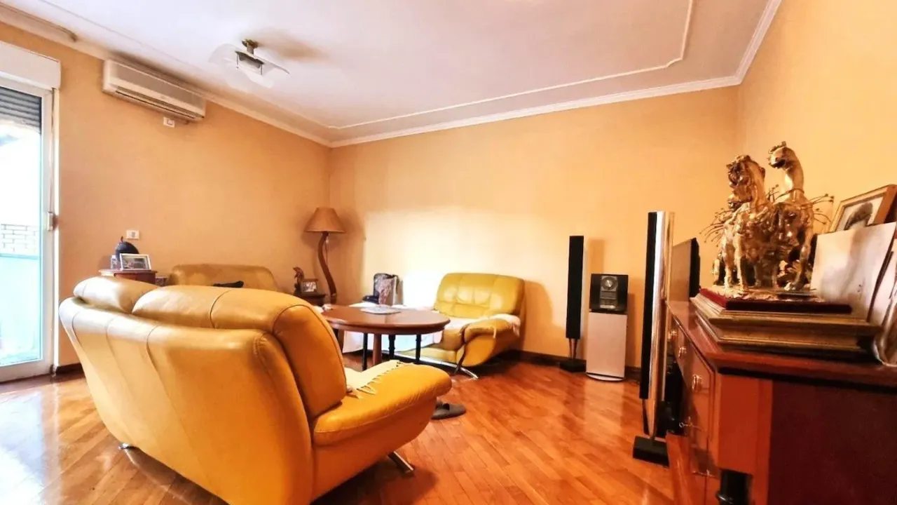 Sale, apartment, 96m², Stari Aerodrom, Podgorica