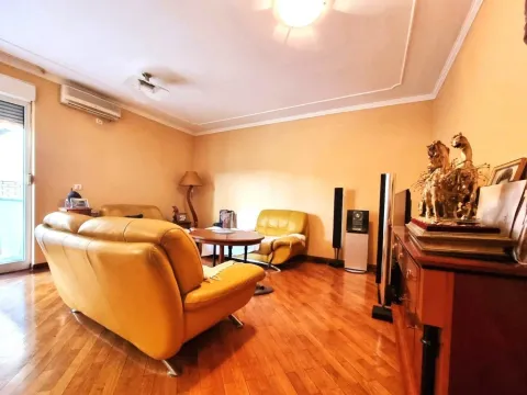 Sale, apartment, 96m², Stari Aerodrom, Podgorica