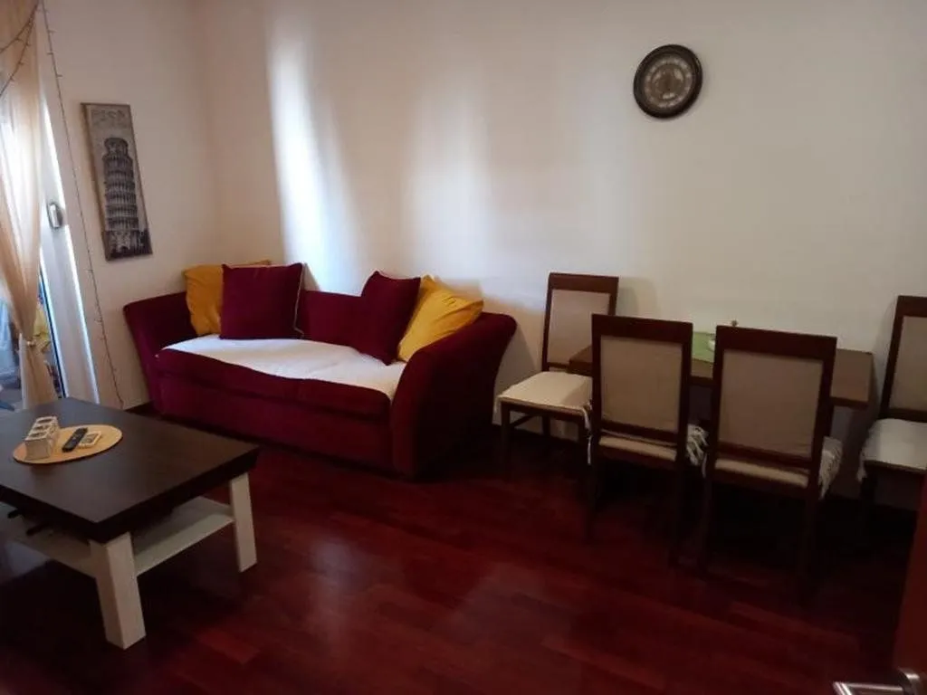 Izdavanje, jednosoban stan, 41m², Stari Aerodrom, Podgorica