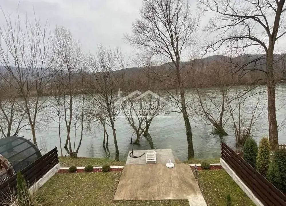 Prodaja, kuća, 120m², Ljubovija, Srbija