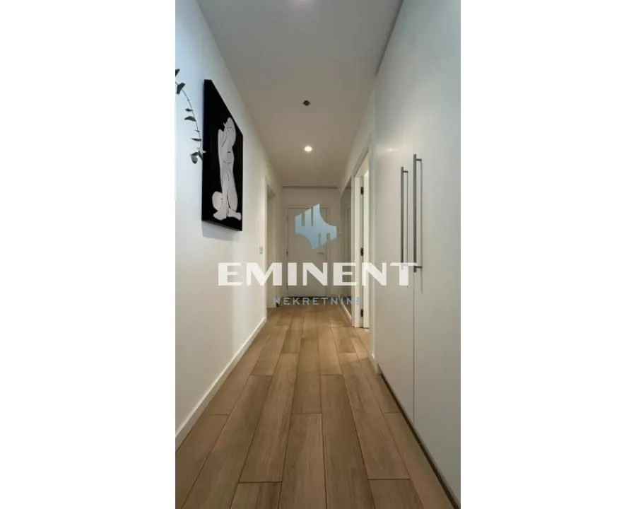 Prodaja, četvorosoban stan, 123m², Novi Beograd Blok 65, Novi Beograd Sve Podlokacije