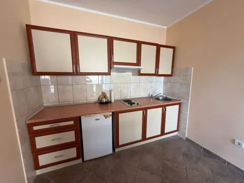 Sale, one bedroom apartment, 56m², Bečići, Budva - image 2