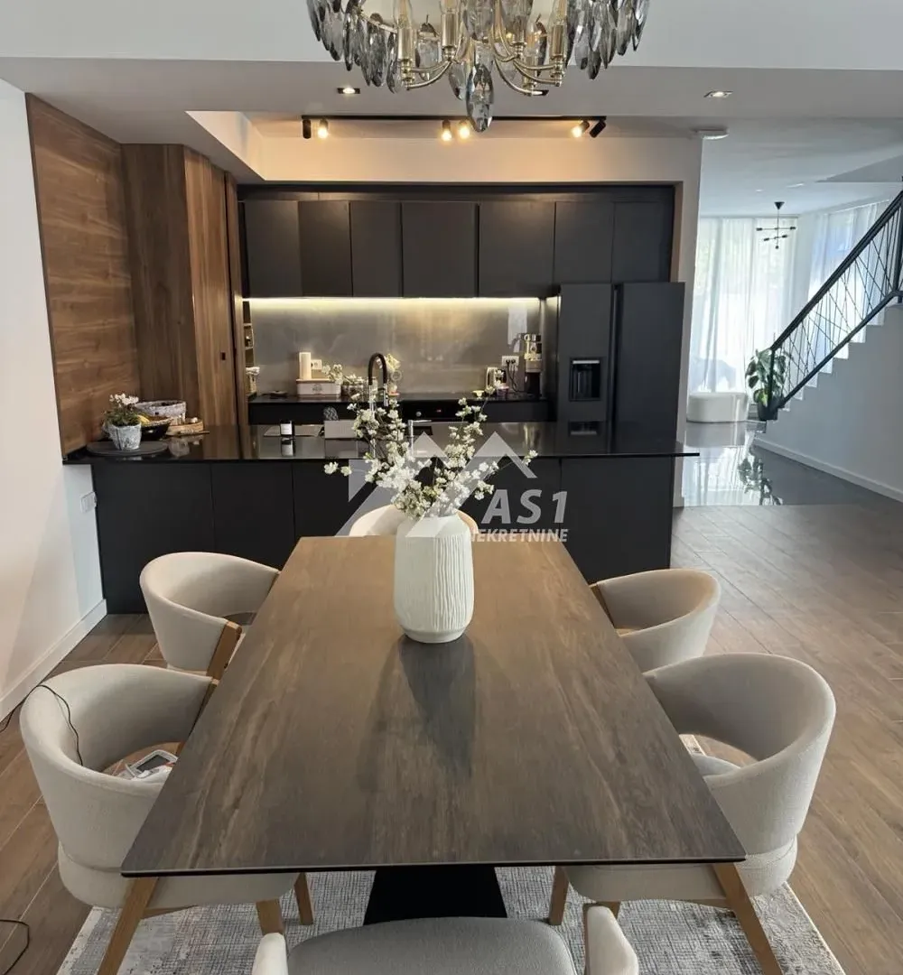 Rent, house, 300m², Kamenjar, Novi Sad Sve Podlokacije