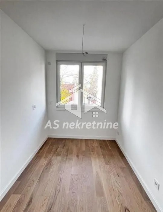 Sale, apartment, 58m², Zemun Cara Dušana, Zemun Sve Podlokacije