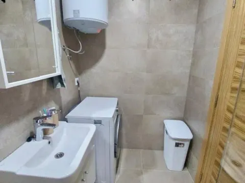 Sale, one bedroom apartment, 43m², Bečići, Budva - image 8