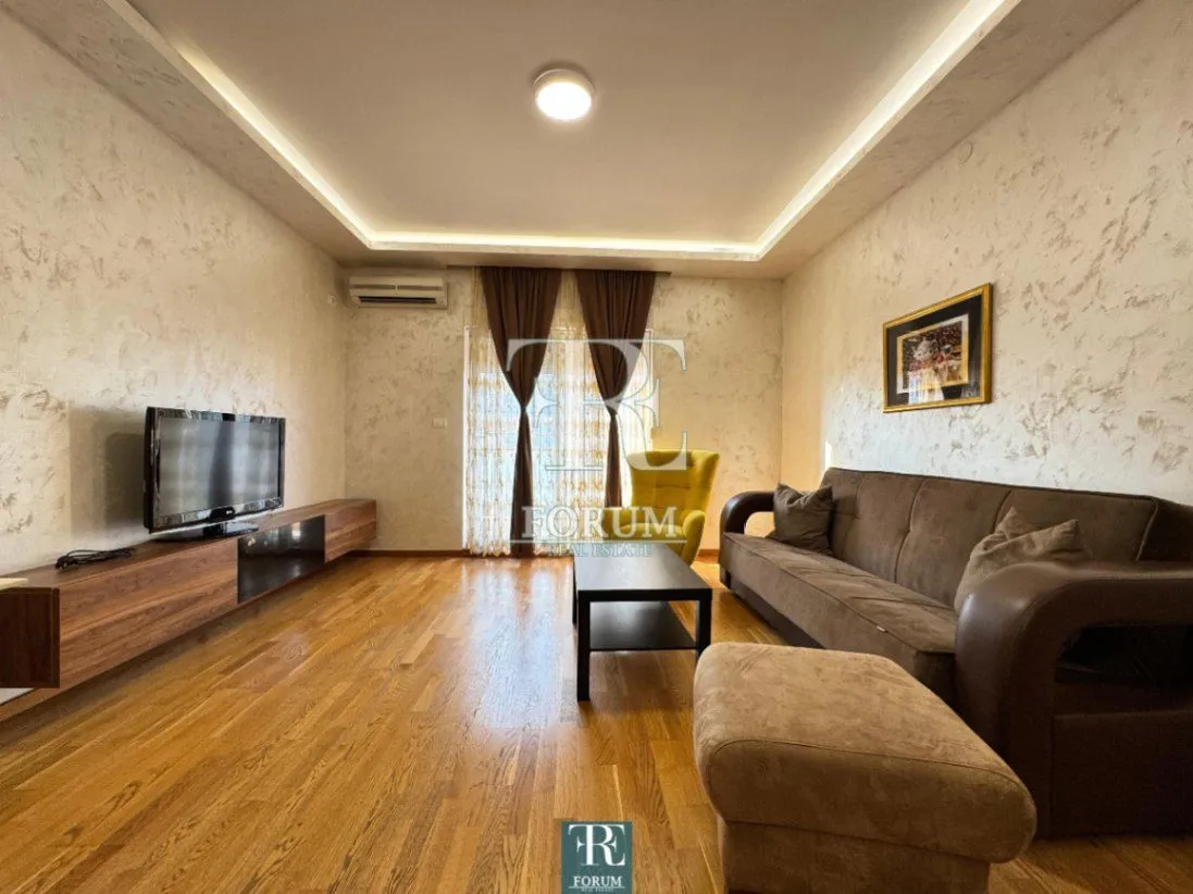 Izdavanje, jednosoban stan, 52m², City Kvart, Podgorica