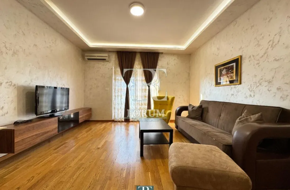 Izdavanje, jednosoban stan, 52m², City Kvart, Podgorica