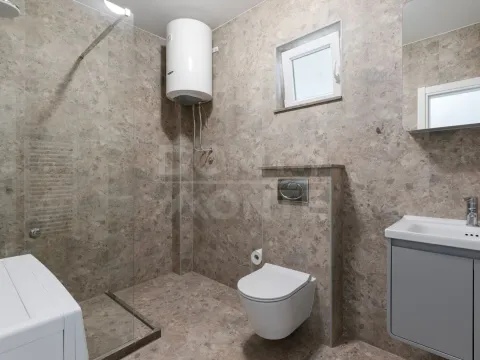 Rent, one bedroom apartment, 75m², Seljanovo, Tivat - image 7