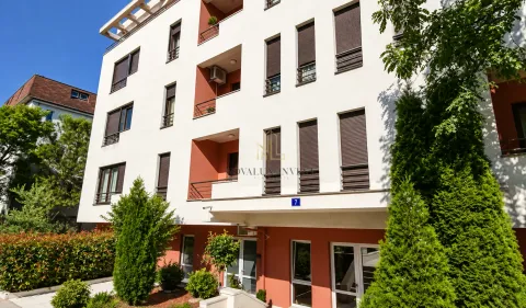 Prodaja, trosoban stan, 200m², Preko Morače, Podgorica - image 19