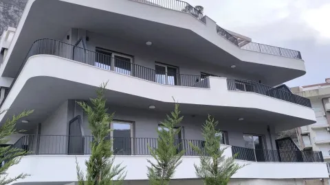 Sale, two bedroom apartment, 51m², Kotor, Crna Gora - image 4