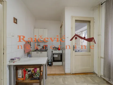 Sale, two bedroom apartment, 65m², Zemun Centar, Zemun Sve Podlokacije - image 8